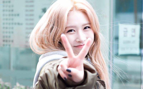 异地恋情侣送什么礼物好？这些最能表达心意-KK情感